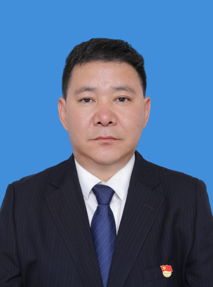 頓珠朗加 (董事長(zhǎng)、黨委書記)